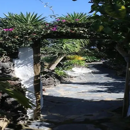 Apartment La Hoya, El Tanque, Cleaning Included Las Cruces (Canary)